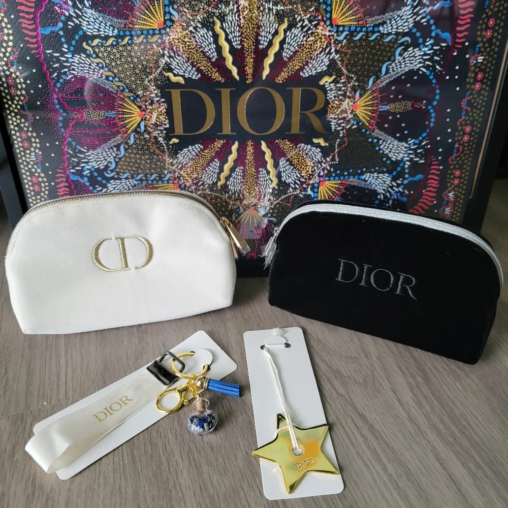 5pcs Dior Beauty Pouch, Ribbon, Charm Star, Framed Shopping Bag